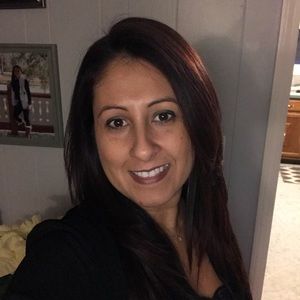 Meet your Posher, Priscila